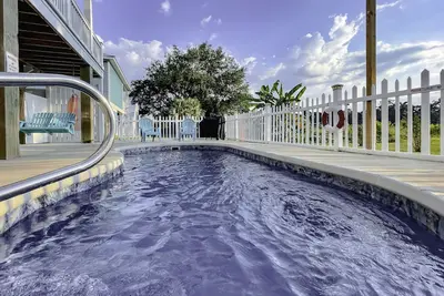 Image de Beautiful Gulf Coast Home with Pool