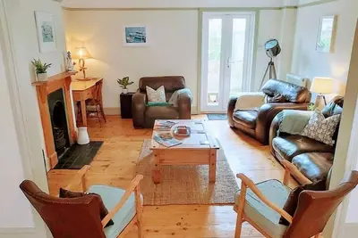 Image de The Nautical Nest in the heart of Dartmouth