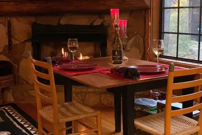 True Log Home In The Mountains