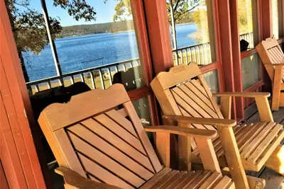 Image de Amazing Lakefront 2-Cabin Pkg! Dock, Easy Lake Access and Close to Branson!