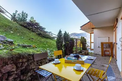 Image de Agréable appartement pour 4 personnes avec piscine, Wifi, Tv, terrasse, animaux admis et parking