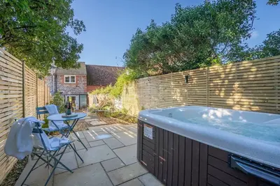 Image de 1 Bed Cottage Sleeps 2 with Hot Tub & Pets Welcome