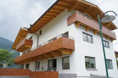 Image de Appartement \"Gertis Top 2\" avec vue sur la montagne, Wi-Fi et balcon
