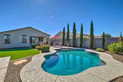 Image de Pool & Covered Patio: San Tan Valley Home