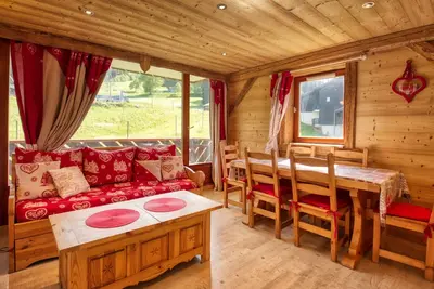Image de Appartement cosy Ă Morillon 1100, balcon sud, 2 chambres, 6 pers.