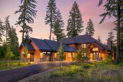 Image de 3rd Nt On Us - Magic Awaits at Basecamp- Spa, Game Room, & Pet Friendly