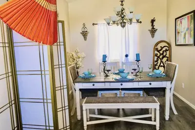 Image de New* Banana House! 4bds/4bths