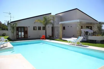 Image de Maison de vacances Alcamo Marina pour 1 - 7 personnes avec 3 chambres à coucher - Maison de vacances