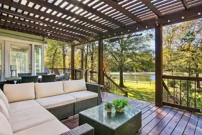 Image de Water And Golf Course Views! Hot Tub! Game Room! Outdoor Dining!