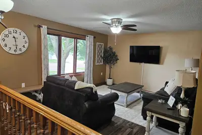 Image de Relaxing 2 Bed 2 Bath with Garage!