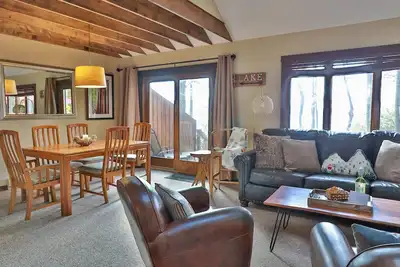 Image de Lake Front Townhome in Heart of Poconos