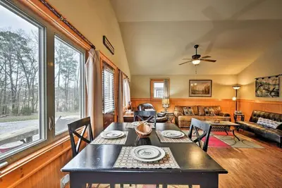 Image de Mid Lake Hideaway, Fishing Family Outdoor Fun