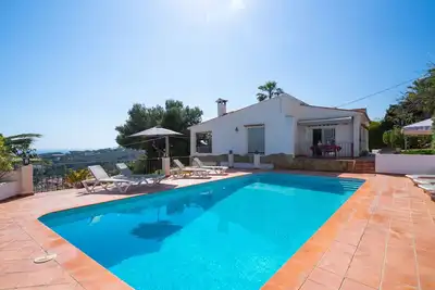 Image de Maison de vacances privée avec climatisation, piscine privée, Wifi, Tv, terrasse, vue panoramique