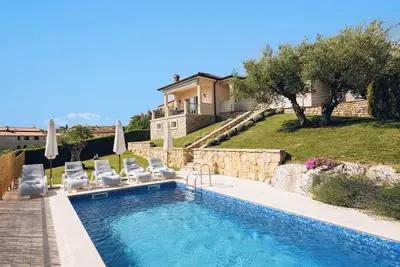 Image de Maison en pierre d'Istrie avec piscine pour 8