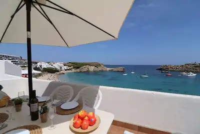 Image de Family-friendly, Nice, First-line Apartment with Stunning Beach and Sea views, Ac