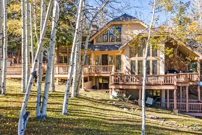Image de Alpine Mansion, 9bd + Loft Br Sleeps 24 Huge 8000 sq ft Exclusive Beaver Creek!