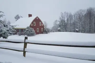 Image de A cozy home nestled in the Green Mountains of Vermont!