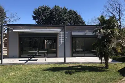 Image de New wooden frame house