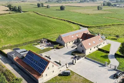 Image de Belle maison Ă Dixmude avec sauna