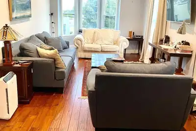 Image de Point Oasis. Cozy Retreat. Walk to Keller Beach Park