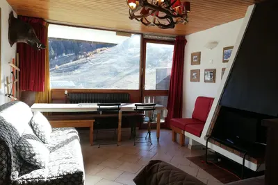 Image de Charmant 2p sur pistes à Pra Loup 1600, proche écoles de ski et centre, balcon ensoleillé
