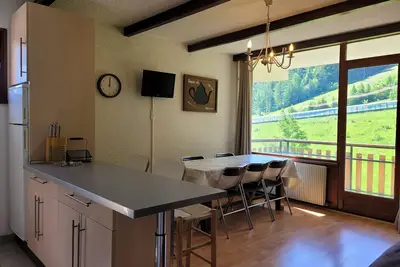 Image de 2p rénové, sur pistes et près des commerces à Pra Loup