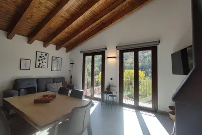 Can Triadú Rural House