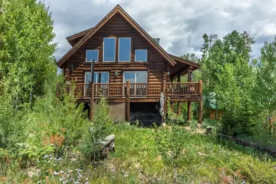 Image de Log Chalet with Amazing Views- Special Last Minute Pricing- Book Now!