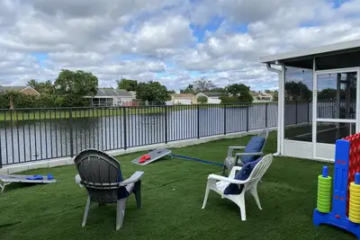 Image de Waterfront Boca Raton Home - Pets Ok - Heated Pool