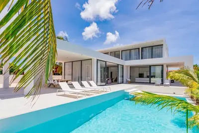 Image de Villa Skyfall - Luxury design villa with sea view near Jan Thiel Beach!