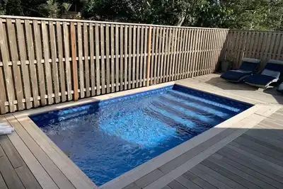 Image de Salt/Heated Pool Close to Beach Pet Friendly