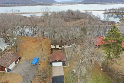 Image de House On The River