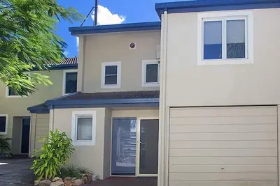 Image de Little Cove Townhouse 9 - Adjacent to Noosa National Park as well as Hasting Street