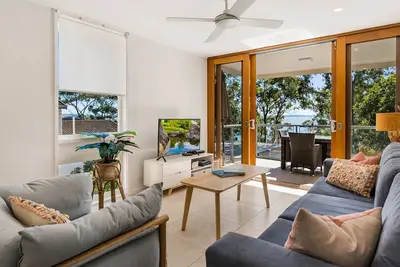 Image de Little Cove Lodge 4 - Filtered views of Little Cove Beach & Laguna Bay
