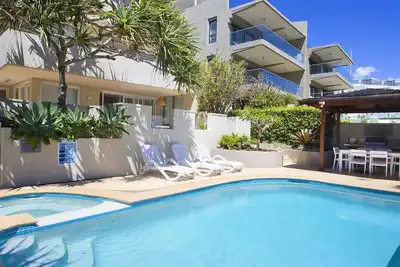 Image de Portofino 4 - Beachfront apartment at the Pristine sands of Noosa Main beach