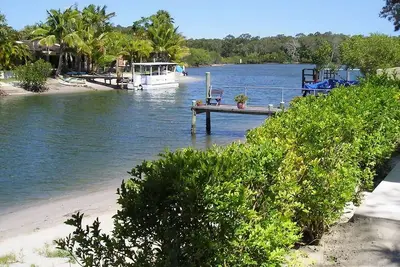 Image de Peza Place 3 - Waterfront townhouse with private beach