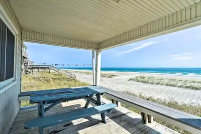 Image de Peaceful 'Cottage By The Sea' Oceanfront Home!