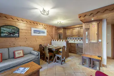 Image de Appartement proche des pistes avec piscine, spa et parking couvert à Méribel Village