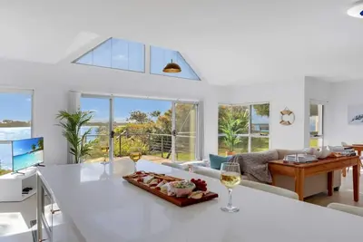 Image de Sandy Cove – Stay 3, Pay 2!