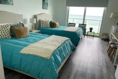 Image de Hermoso estudio frente al mar con balcon