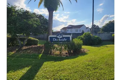 Image de Lovely 2- bedroom condo with community pool