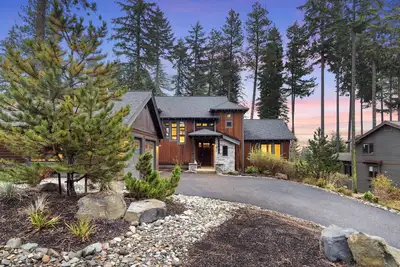 Image de Stunning Suncadia Mt Home. Golf, winery, game room, hot tub!