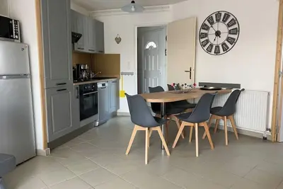 Image de Appartement cosy avec balcon et parking à 300 m de la mer