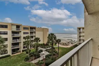 Image de Lovely 2 bedroom 2 bath Castle Reef Condo