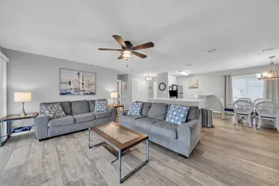 Image de Beach Service! Pet Friendly! Sandpiper Cove 3200!