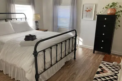 Image de 2 Bedroom Flat With Short Walk to Downtown