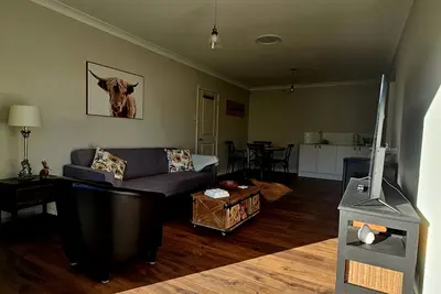 Image de A great place to stay, relax or smell the Roses and enjoy the Southern Highlands