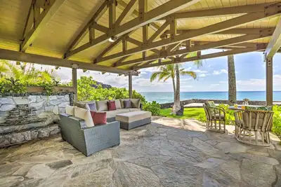 Image de Elegant Oceanfront Villa w/ Lanai + Bar!