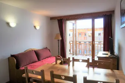 Image de 2p cabine, 6 pers, Pkg, Wifi gratuit, proche jardin des neiges