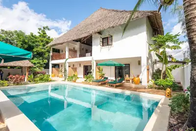 Image de 6-Bedrooms Pool Villa in Jambiani